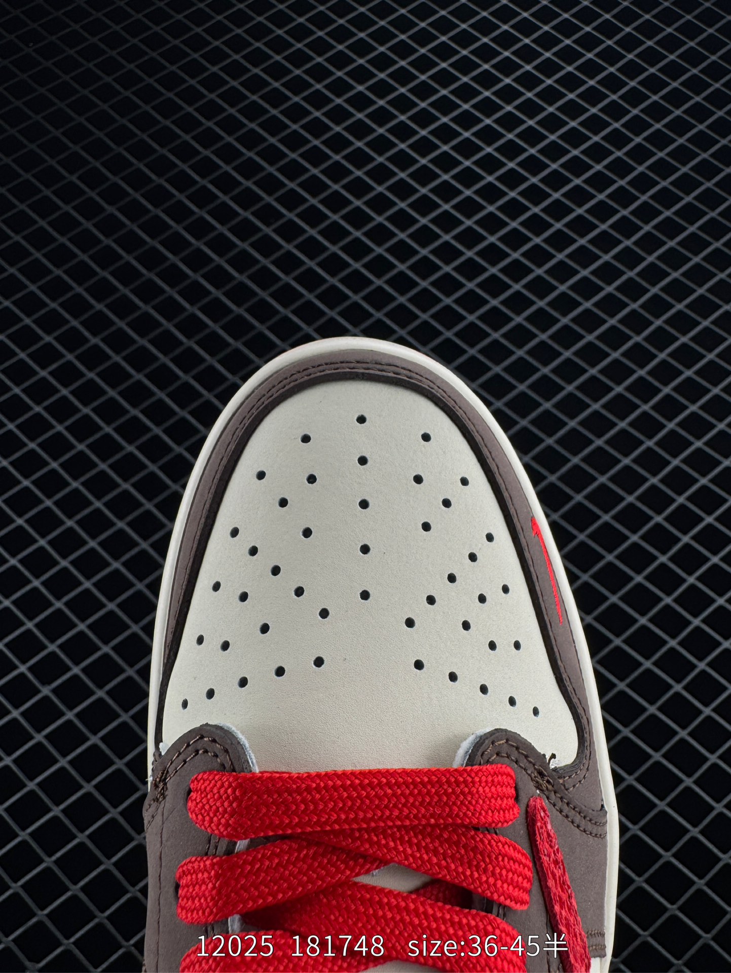 Travis Scott x Air Jordan 1 ” Reverse Mocha “